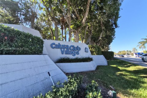 Condominio en alquiler en Miami, Florida, 2 dormitorios, 87.24 m2 № 1993842 - foto 27