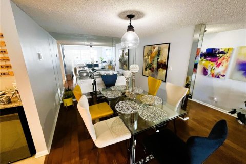 Copropriété à vendre à Fort Lauderdale, Floride: 2 chambres, 133.31 m2 № 2243344 - photo 19