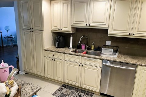 Copropriété à vendre à Fort Lauderdale, Floride: 2 chambres, 133.31 m2 № 2243344 - photo 7