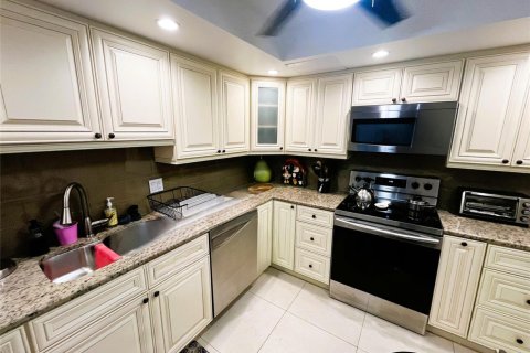 Copropriété à vendre à Fort Lauderdale, Floride: 2 chambres, 133.31 m2 № 2243344 - photo 5