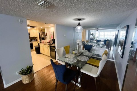 Copropriété à vendre à Fort Lauderdale, Floride: 2 chambres, 133.31 m2 № 2243344 - photo 22