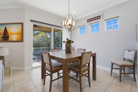 Townhouse in Placida, Florida 3 bedrooms, 213.12 sq.m. № 2103231 - photo 11