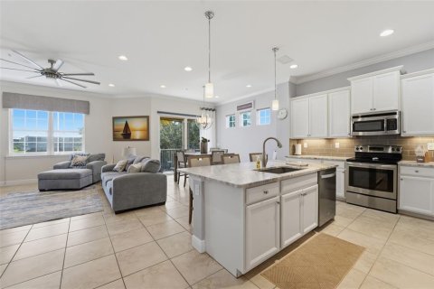 Townhouse in Placida, Florida 3 bedrooms, 213.12 sq.m. № 2103231 - photo 3
