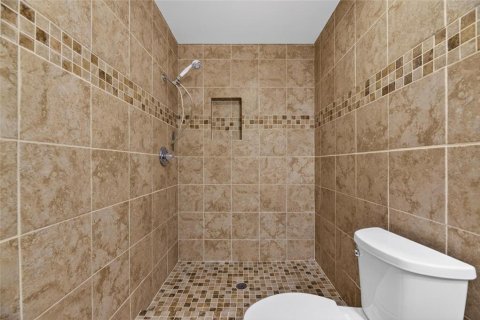 Condo in Sun City Center, Florida, 2 bedrooms  № 2197031 - photo 23