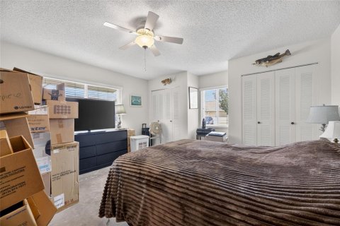 Condo in Sun City Center, Florida, 2 bedrooms  № 2197031 - photo 28
