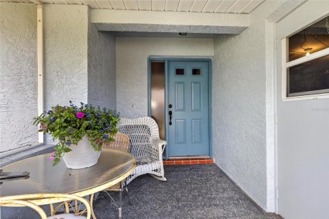Condo in Sun City Center, Florida, 2 bedrooms  № 2197031 - photo 3