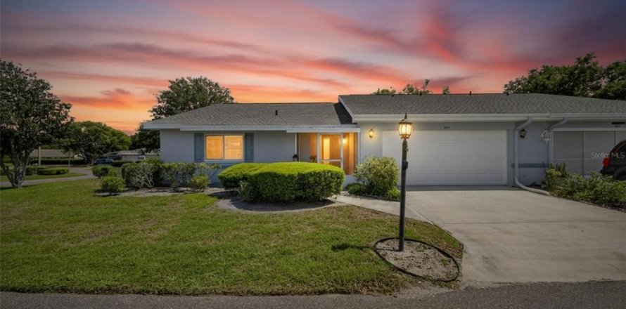 Condo in Sun City Center, Florida, 2 bedrooms  № 2197031