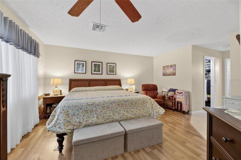Condo in Sun City Center, Florida, 2 bedrooms  № 2197031 - photo 20