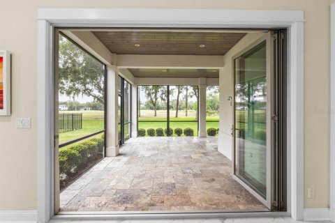 House in Orlando, Florida 4 bedrooms, 267.28 sq.m. № 2214170 - photo 27