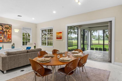 House in Orlando, Florida 4 bedrooms, 267.28 sq.m. № 2214170 - photo 25