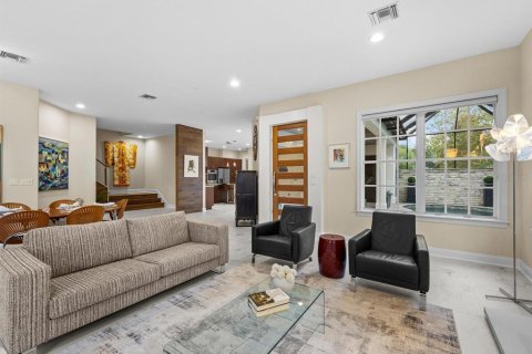 House in Orlando, Florida 4 bedrooms, 267.28 sq.m. № 2214170 - photo 21