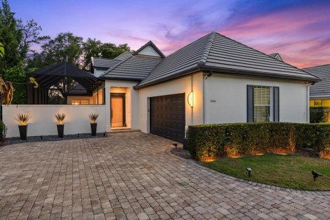 House in Orlando, Florida 4 bedrooms, 267.28 sq.m. № 2214170 - photo 5