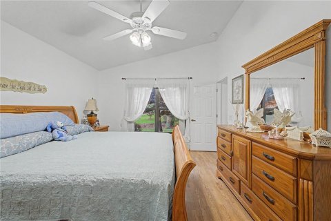 House in Spring Hill, Florida 3 bedrooms, 157.66 sq.m. № 2217830 - photo 27