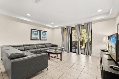 Touwnhouse à vendre à Davenport, Floride: 3 chambres, 151.62 m2 № 2148347 - photo 3