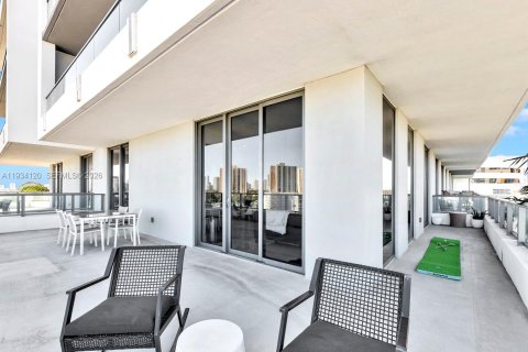 Condo in Aventura, Florida, 1 bedroom  № 1992415 - photo 20