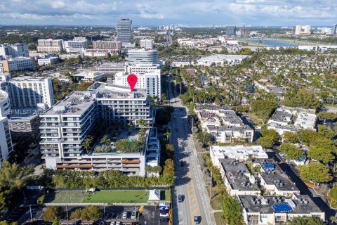 Condo in Aventura, Florida, 1 bedroom  № 1992415 - photo 27