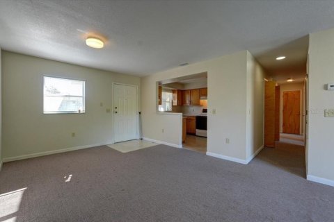 Condo in Lakeland, Florida, 3 bedrooms № 1915724 - photo 16