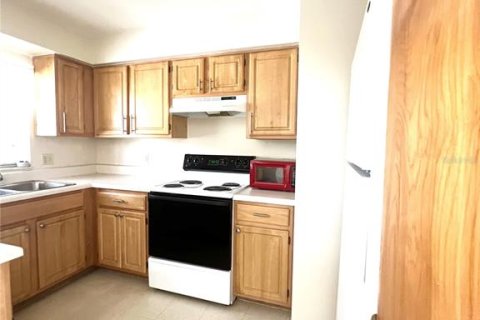 Condo in Lakeland, Florida, 3 bedrooms № 1915724 - photo 19
