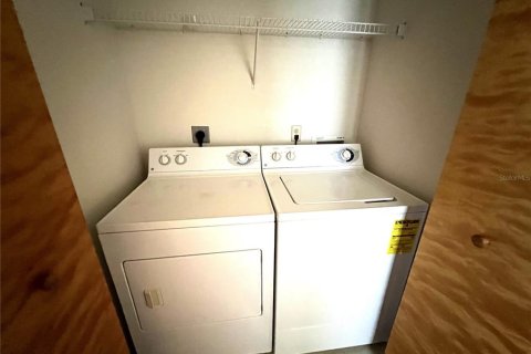 Condo in Lakeland, Florida, 3 bedrooms  № 1915724 - photo 7