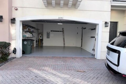 Townhouse in Boca Raton, Florida 3 bedrooms, 216.83 sq.m. № 2420797 - photo 26