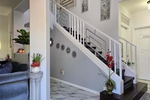 House in Orlando, Florida 5 bedrooms, 233.56 sq.m. № 1642418 - photo 12