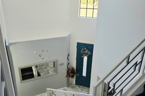 House in Orlando, Florida 5 bedrooms, 233.56 sq.m. № 1642418 - photo 23