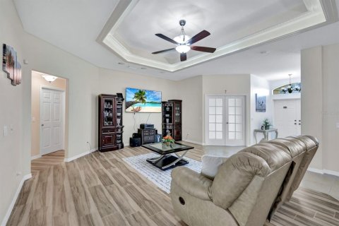 House in Cape Coral, Florida 3 bedrooms, 208.47 sq.m. № 1803141 - photo 9