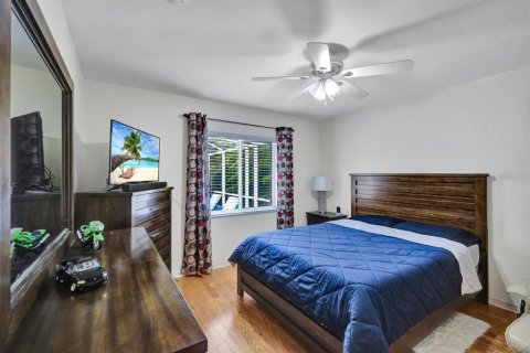 House in Cape Coral, Florida 3 bedrooms, 208.47 sq.m. № 1803141 - photo 24