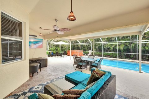House in Cape Coral, Florida 3 bedrooms, 208.47 sq.m. № 1803141 - photo 30