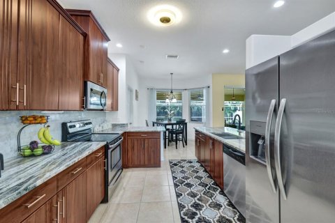 House in Cape Coral, Florida 3 bedrooms, 208.47 sq.m. № 1803141 - photo 14