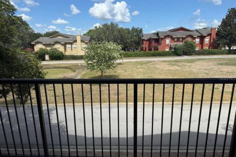 Condo in Lake Mary, Florida, 2 bedrooms  № 1810596 - photo 15