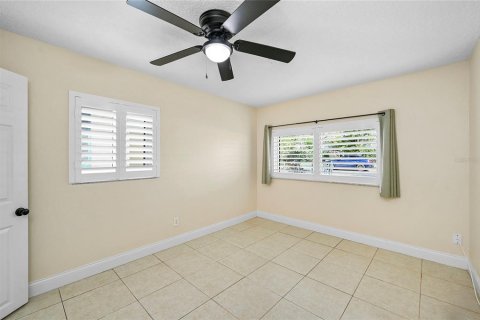 House in Winter Park, Florida 2 bedrooms, 85.84 sq.m. № 2380423 - photo 12