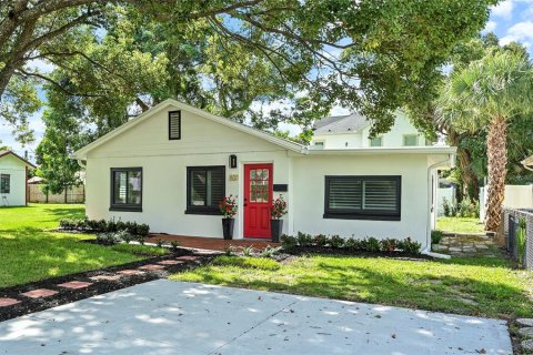 House in Winter Park, Florida 2 bedrooms, 85.84 sq.m. № 2380423 - photo 3