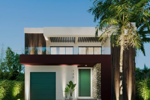 Casa en venta en Miami, Florida, 6 dormitorios, 398.27 m2 № 1862212 - foto 2