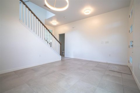 House in Kissimmee, Florida 3 bedrooms, 198.07 sq.m. № 2344952 - photo 3