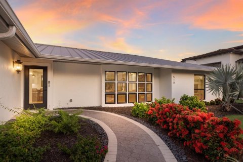 House in Longboat Key, Florida 3 bedrooms, 209.31 sq.m. № 1831865 - photo 5