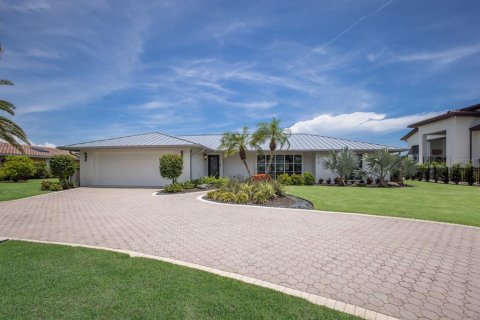 House in Longboat Key, Florida 3 bedrooms, 209.31 sq.m. № 1831865 - photo 30