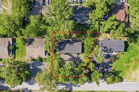 Commercial property in Gainesville, Florida 8 bedrooms, 87.51 sq.m. № 2323311 - photo 4