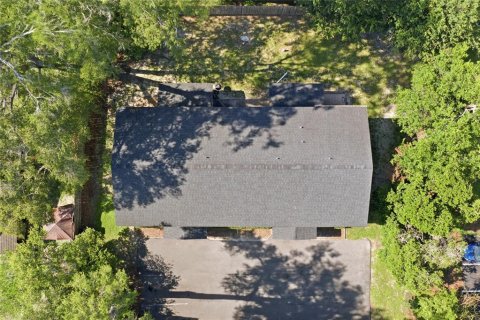 Commercial property in Gainesville, Florida 8 bedrooms, 87.51 sq.m. № 2323311 - photo 5