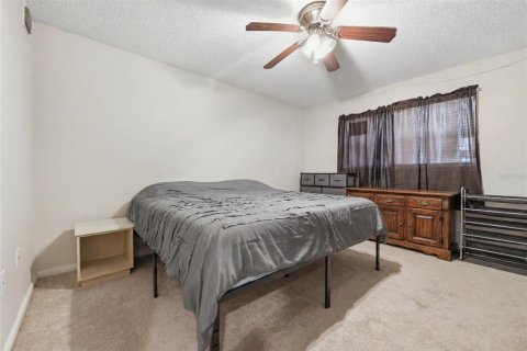 Commercial property in Gainesville, Florida 8 bedrooms, 87.51 sq.m. № 2323311 - photo 20