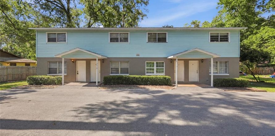Commercial property in Gainesville, Florida 8 bedrooms, 87.51 sq.m. № 2323311