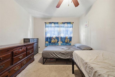 Commercial property in Gainesville, Florida 8 bedrooms, 87.51 sq.m. № 2323311 - photo 25