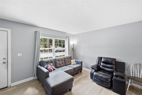 Commercial property in Gainesville, Florida 8 bedrooms, 87.51 sq.m. № 2323311 - photo 29