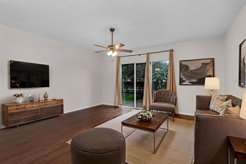 Villa ou maison à vendre à Oviedo, Floride: 4 chambres, 240.34 m2 № 1823345 - photo 8