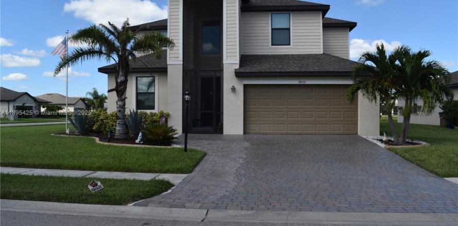 Casa en Fort Myers, Florida 5 dormitorios, 306.76 m2 № 1947243