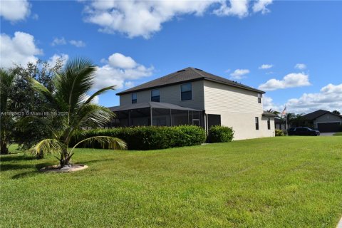 Casa en venta en Fort Myers, Florida, 5 dormitorios, 306.76 m2 № 1947243 - foto 4