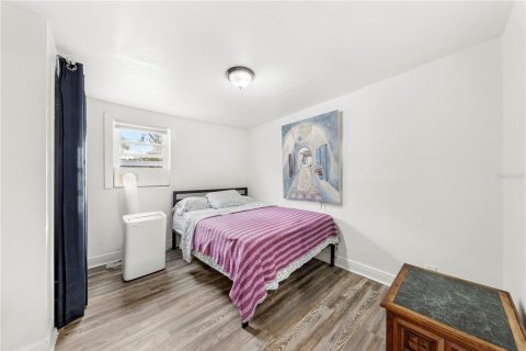 Immobilier commercial à vendre à Tampa, Floride: 4 chambres, 232.26 m2 № 2389321 - photo 29