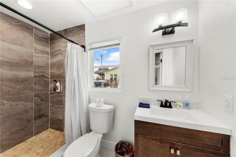 Immobilier commercial à vendre à Tampa, Floride: 4 chambres, 232.26 m2 № 2389321 - photo 27