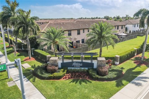 Touwnhouse à vendre à Homestead, Floride: 3 chambres, 164.44 m2 № 1693154 - photo 25