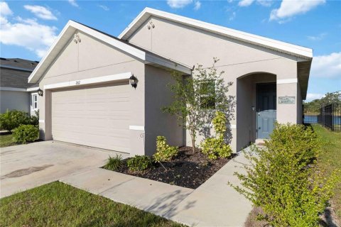 Casa en venta en Bradenton, Florida, 3 dormitorios, 139.73 m2 № 1634413 - foto 1